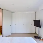 Architect-designed With Heated Pool For 10 Guests! Villa *