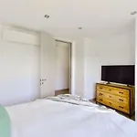 Architect-designed With Heated Pool For 10 Guests! Villa