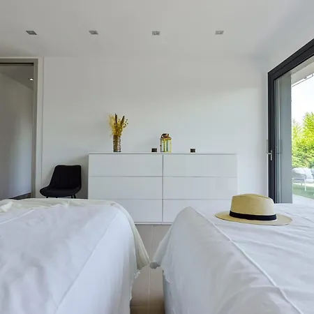 Architect-designed With Heated Pool For 10 Guests! * Mandelieu