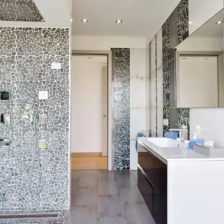 Architect-designed With Heated Pool For 10 Guests! Mandelieu