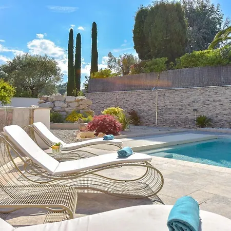 Architect-designed With Heated Pool For 10 Guests! Villa *