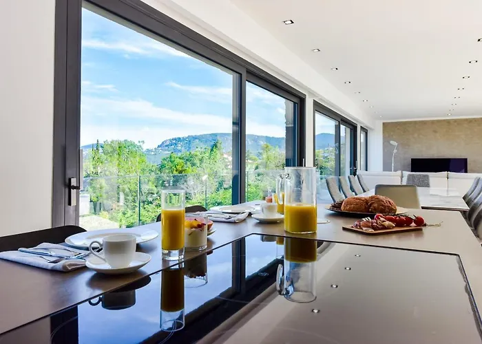 Villa Architect-designed With Heated Pool For 10 Guests! *