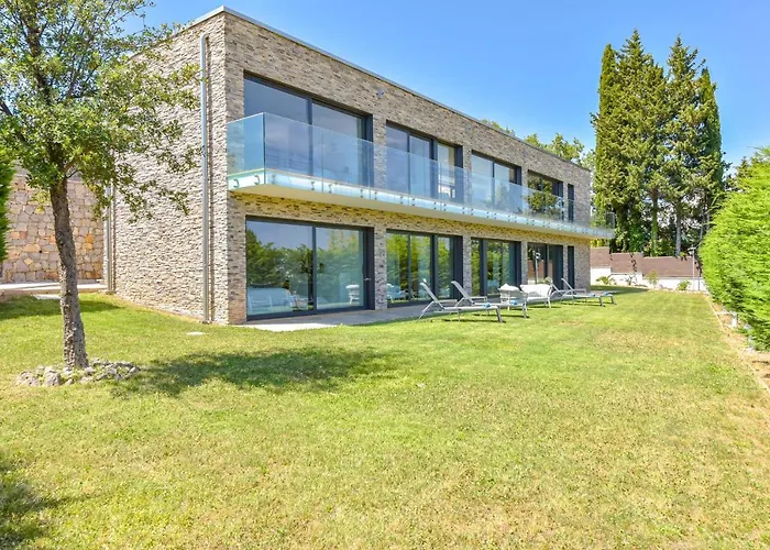 Architect-designed With Heated Pool For 10 Guests! Mandelieu