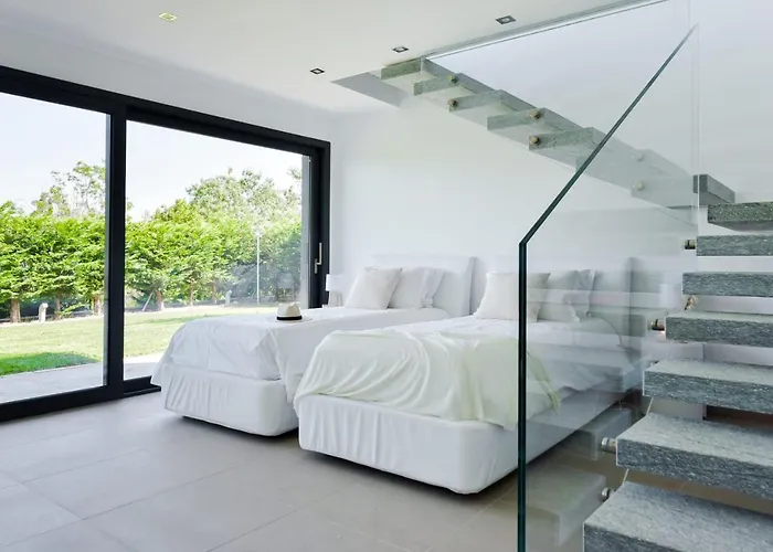 Villa Architect-designed With Heated Pool For 10 Guests! *